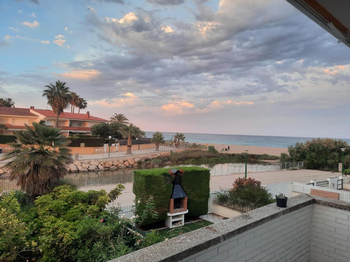 Апартаменты Cosy House With Garden Infront Of The Sea Крешель Экстерьер фото